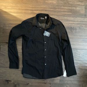 Van Heusen NWT Long Sleeve Button-Up Top